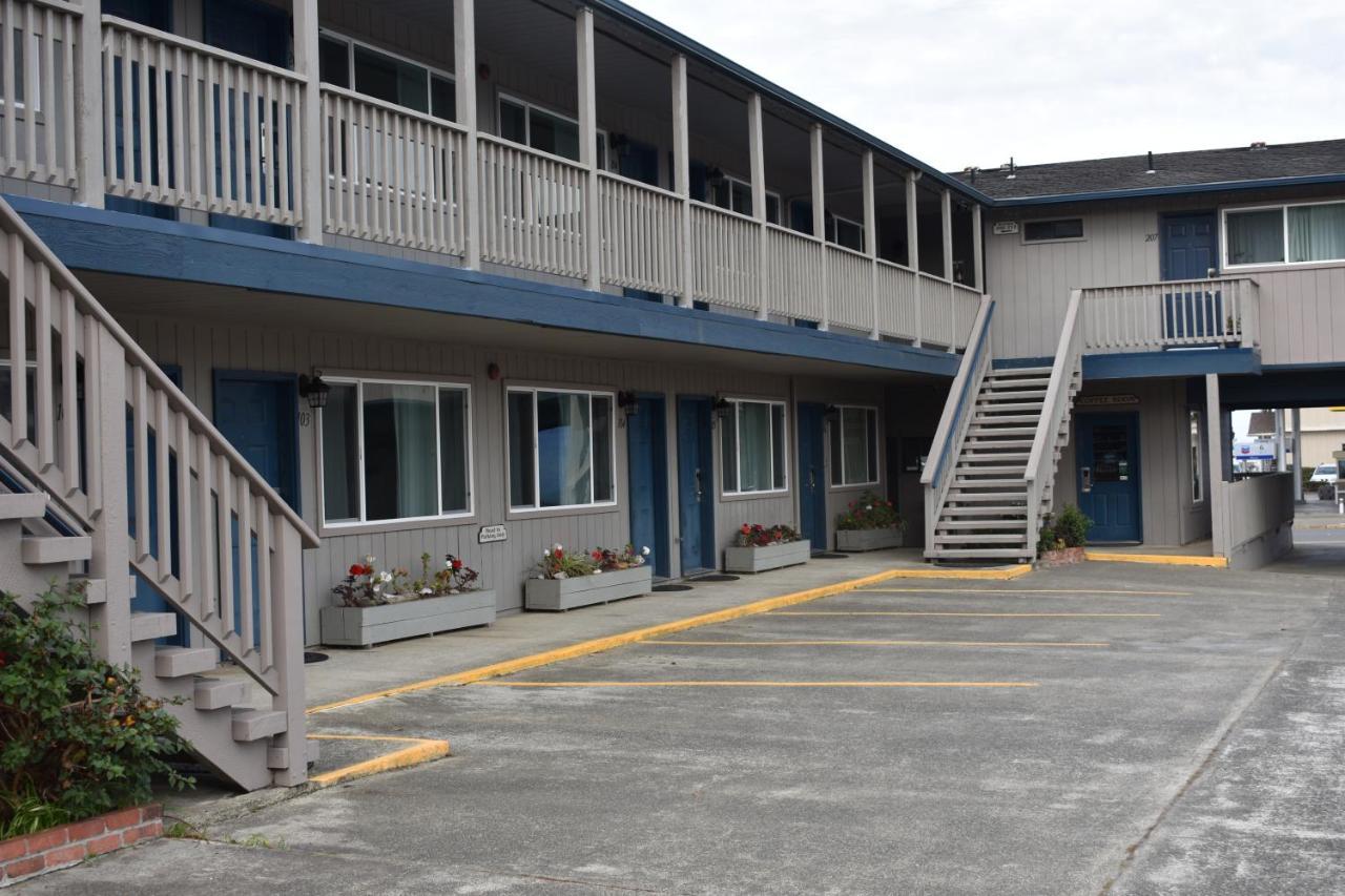 Lighthouse Cove Hotel