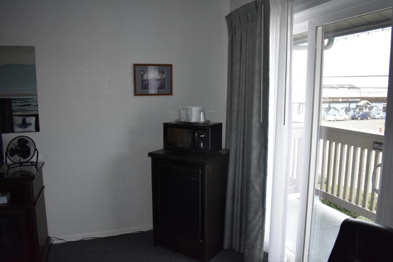 Lighthouse Cove 5*